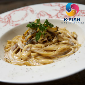 【秋冬限定】<br>アワビとポルチーニ茸の贅沢クリームパスタ